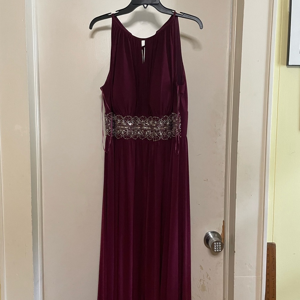 Elegant Burgundy Evening Gown